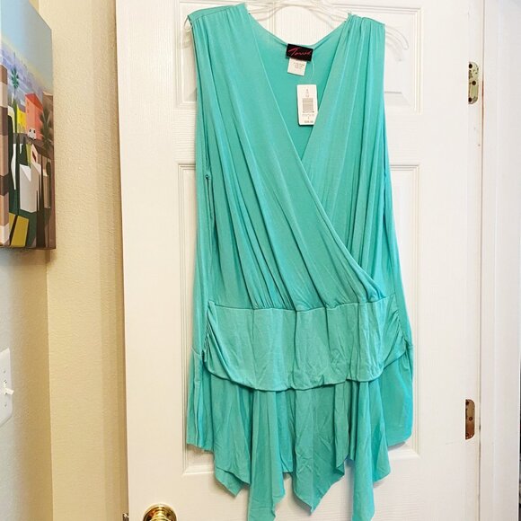 NWT Torrid Soft Drapey Surplice Tunic Tank Size 3 - Picture 1 of 3